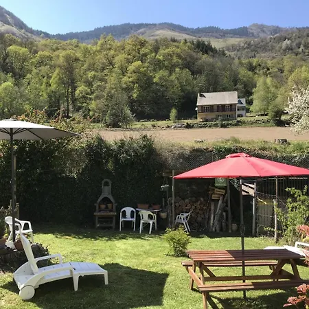 Semesterbostad Chez Requenna *