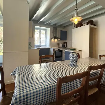 Dom wakacyjny Chez Requenna *