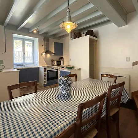 Chez Requenna 度假居 Borce