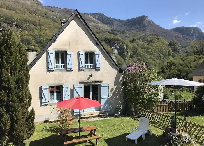 Chez Requenna بيت للعطل Borce