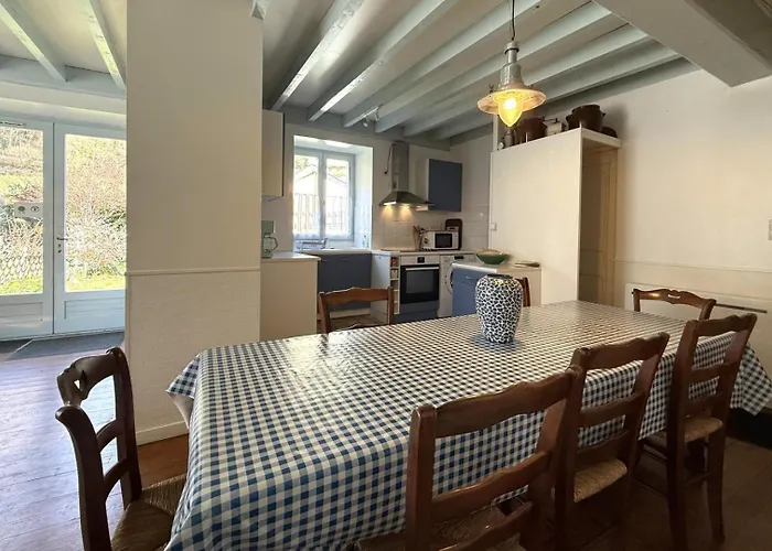 Dom wakacyjny Chez Requenna *