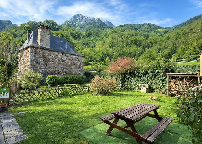 Chez Requenna 度假居 Borce